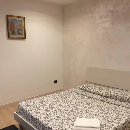 7 To 7 Apartment Mestre